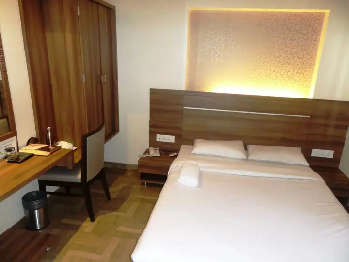 Киим: Hotel Rajvikas Residency