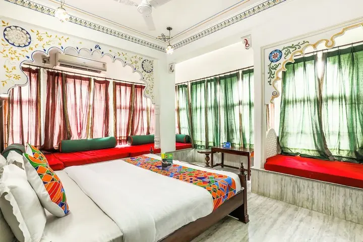 Удаипур: FabHotel Pichola Haveli