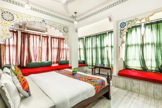 Удаипур: FabHotel Pichola Haveli