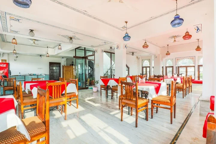 Удаипур: FabHotel Pichola Haveli