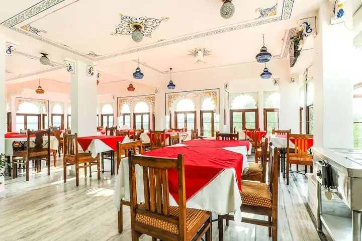 Удаипур: FabHotel Pichola Haveli