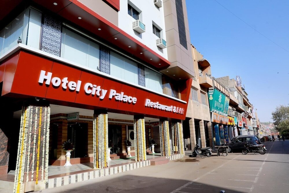 Hotel City Palace — фото 1