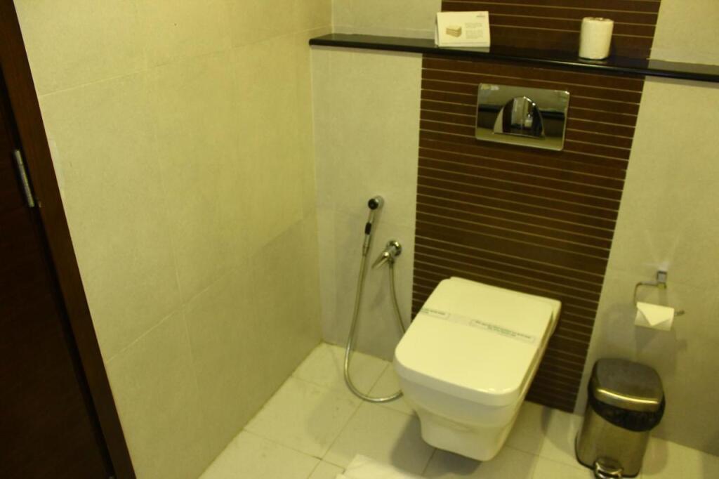 Эрамаллур: Abaam Hotel