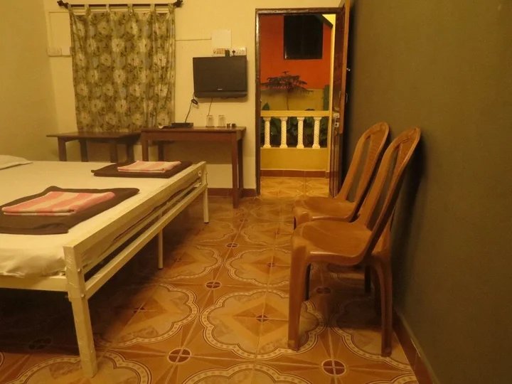 Бага: Shelton Guest House