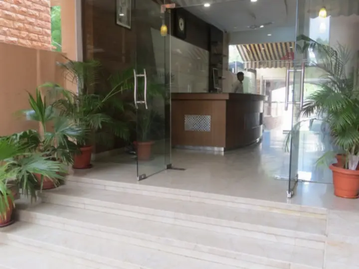 Hotel Sandhu Palace — фото 2