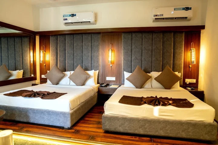 Панчкула: Redwood Resort