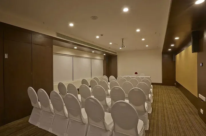 Вадодара: K10 Hotel