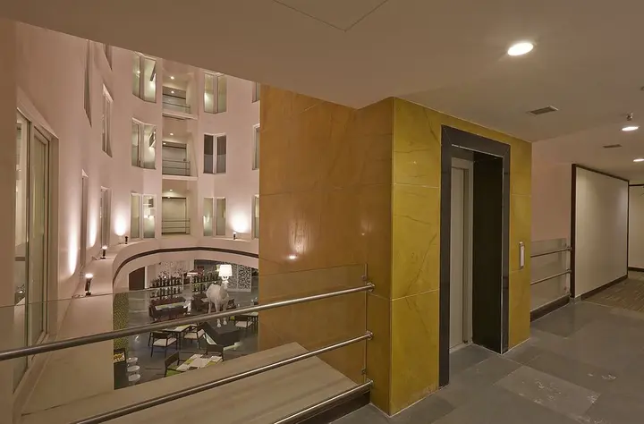 Вадодара: K10 Hotel