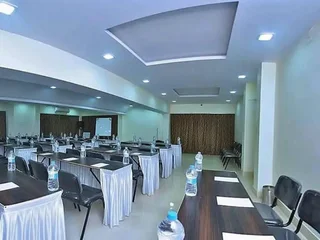 Лонавала: OYO Premium Lonavala Old Highway