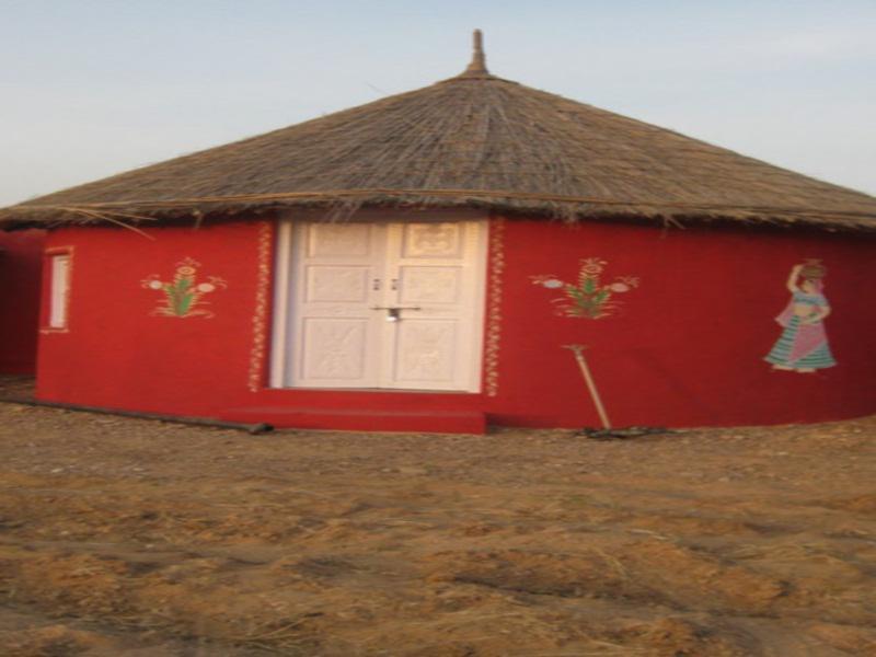 Луни: La Villa Holiday Resort