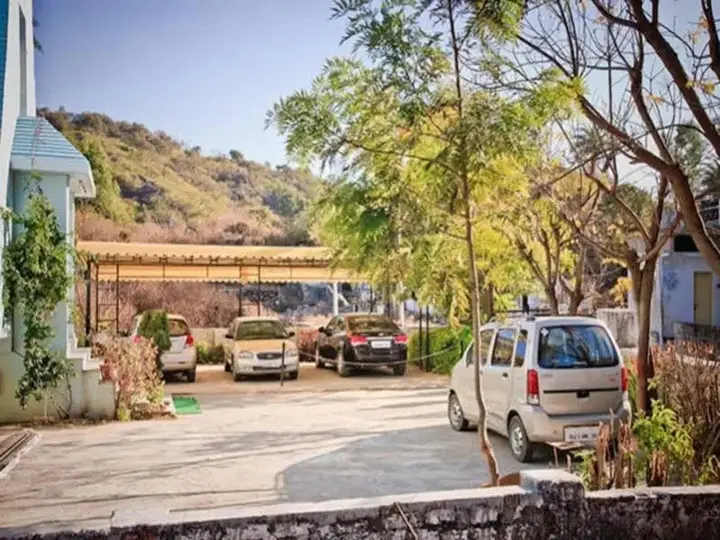 Гора Абу: Hotel Blue Valley
