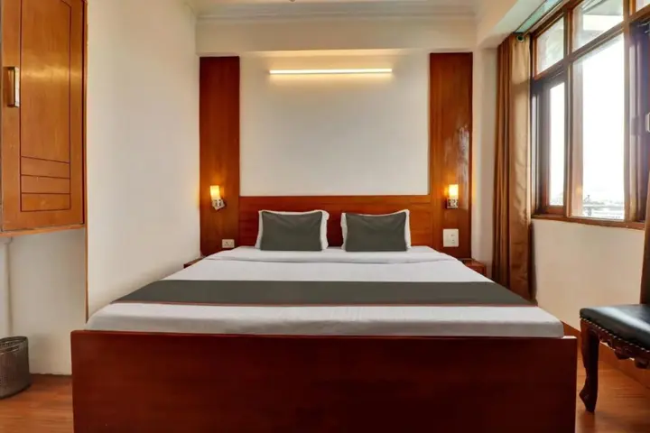 Дехрадун: Hotel Kailash Residency