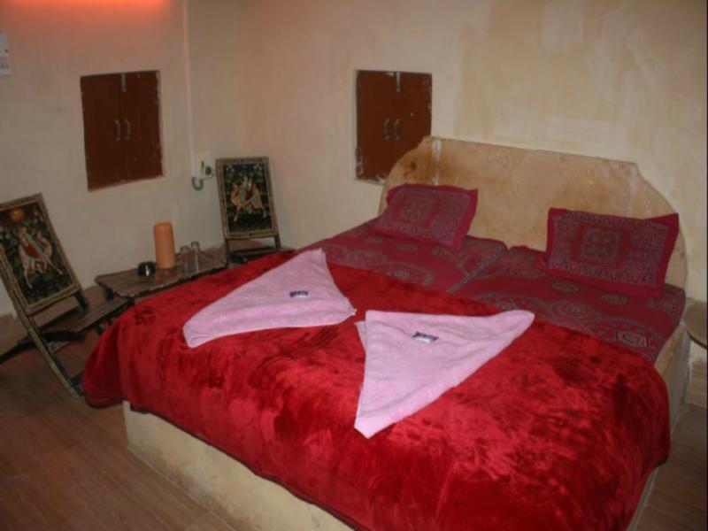 Джайсалмер: Navy Desert Camp Safari Hotel