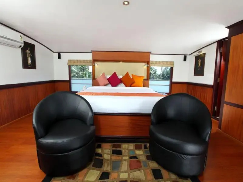 Кумараком: Grand Nirvana Super Luxury House Boat