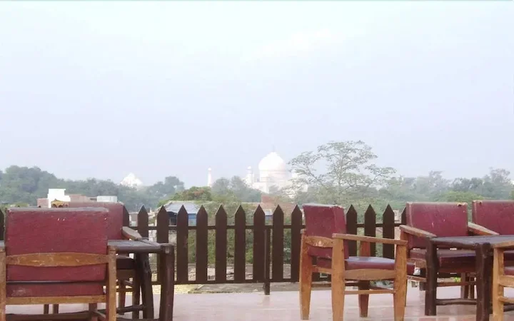 Агра: Hotel Dawat Palace