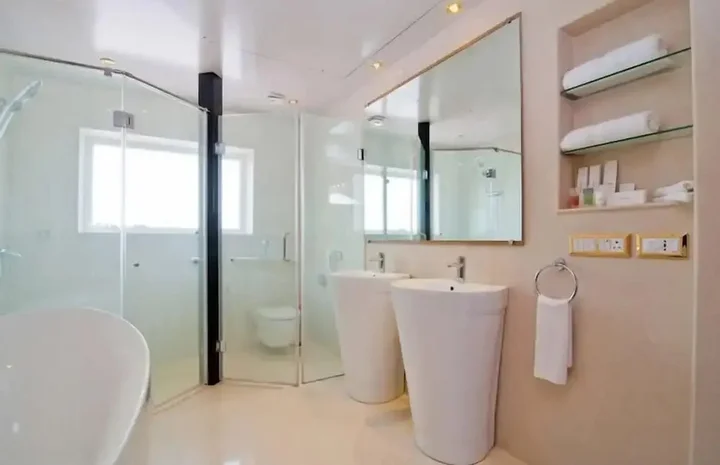 Арпора: White Pearl Suites