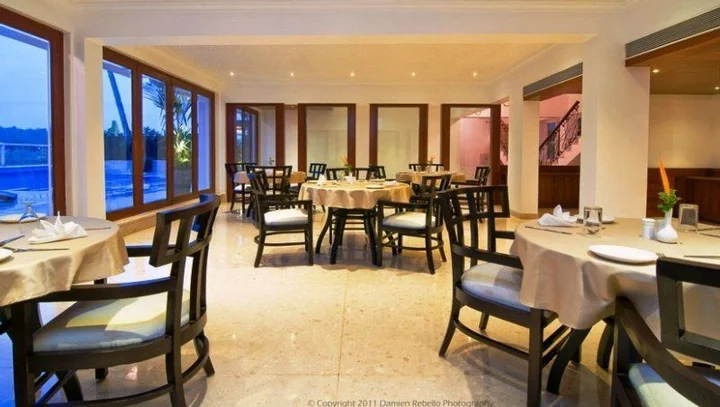 Арпора: White Pearl Suites