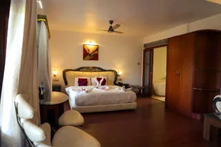 Арпора: White Pearl Suites