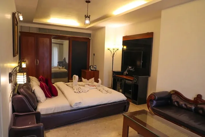 Арпора: White Pearl Suites