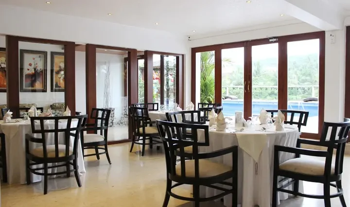 Арпора: White Pearl Suites