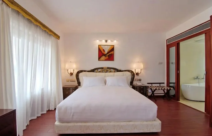 Арпора: White Pearl Suites