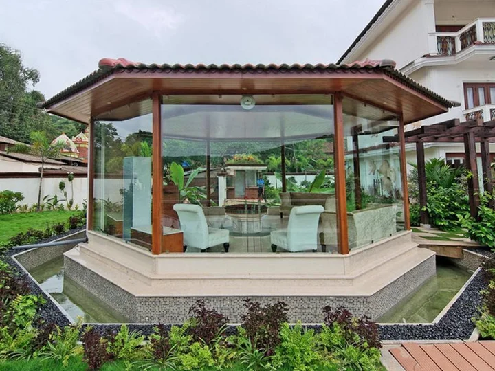 Арпора: White Pearl Suites
