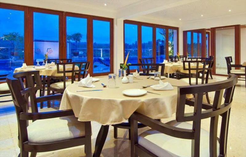 Арпора: White Pearl Suites