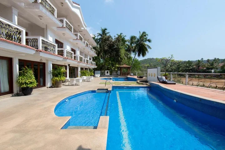 Арпора: White Pearl Suites