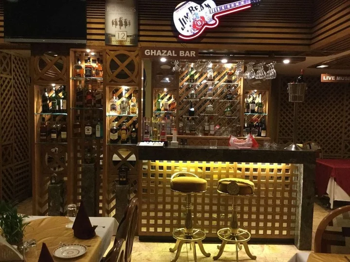 Чандигарх: OYO Premium Sector 26 Madhya Marg