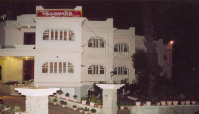 Гора Абу: Hotel Maganjis
