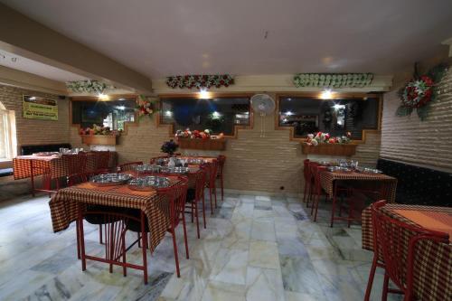 Гора Абу: Hotel Maganjis