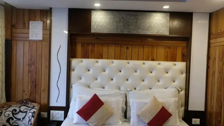 Массури: Hotel Luxmount