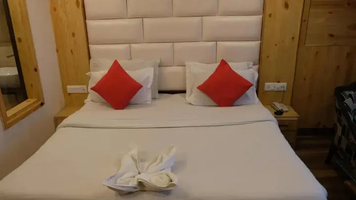 Массури: Hotel Luxmount