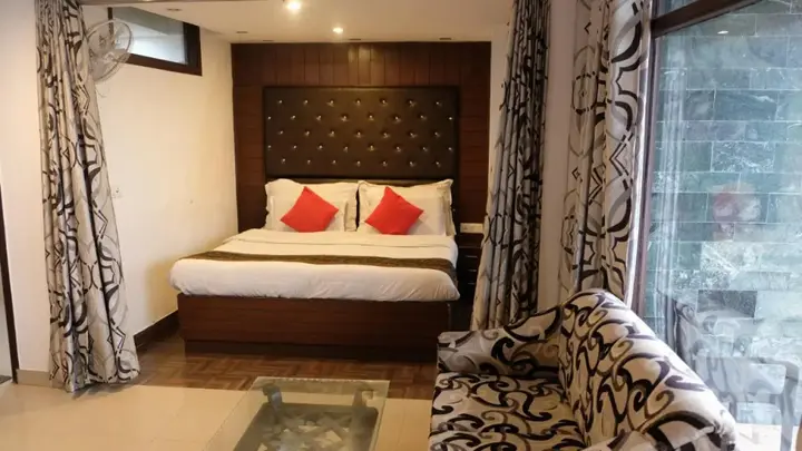 Массури: Hotel Luxmount