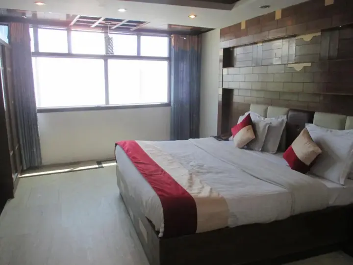 Массури: Hotel Luxmount