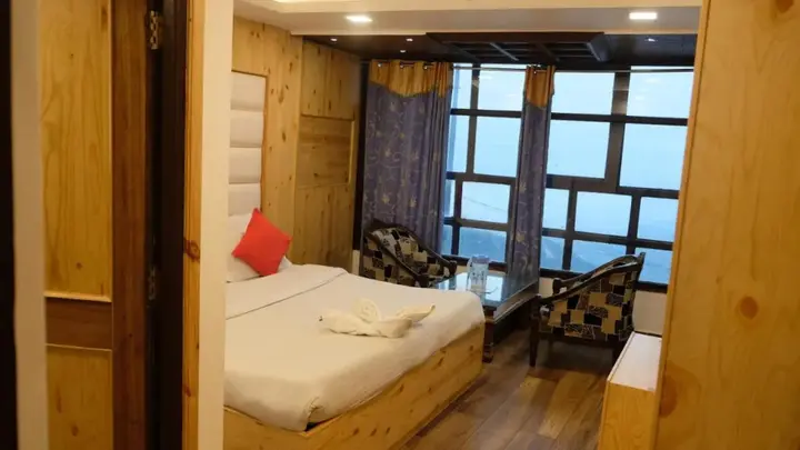 Массури: Hotel Luxmount