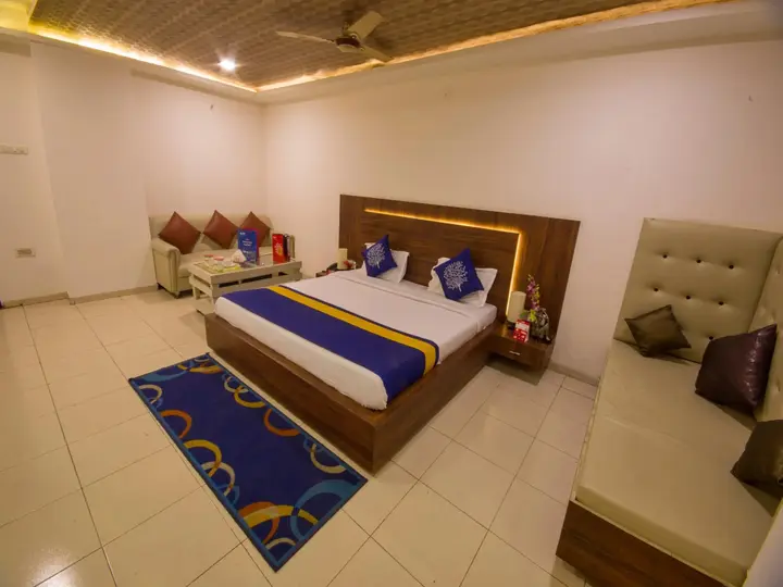Канпур: OYO 1526 Gagan Plaza Hotel