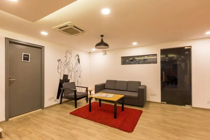 Бангалор: 16 Square Luxury Suites & Boutique