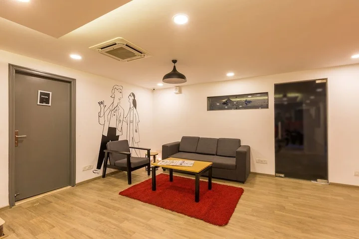 Бангалор: 16 Square Luxury Suites & Boutique