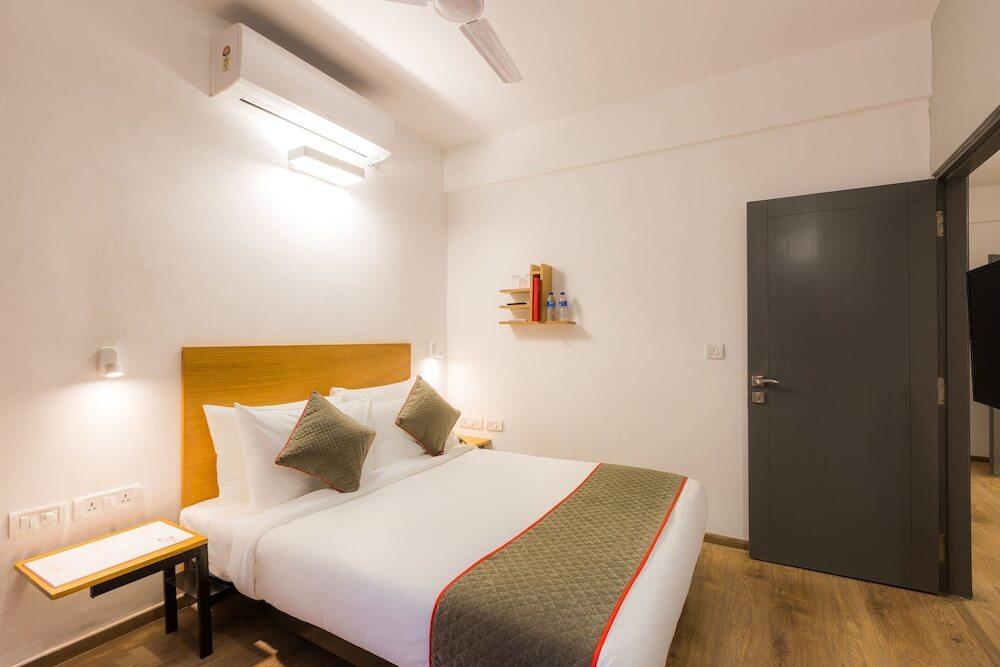 Бангалор: 16 Square Luxury Suites & Boutique