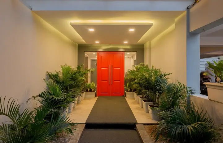 Бангалор: 16 Square Luxury Suites & Boutique