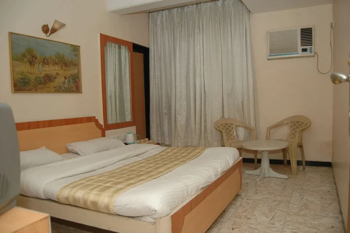 Тхане: Hotel Alka Residency