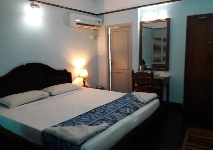 Ковалам: Sree Visakh Hotel