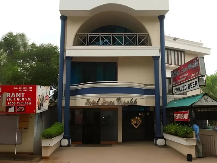 Ковалам: Sree Visakh Hotel