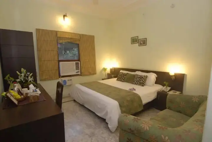 Бадди: Siswan Jungle Lodge