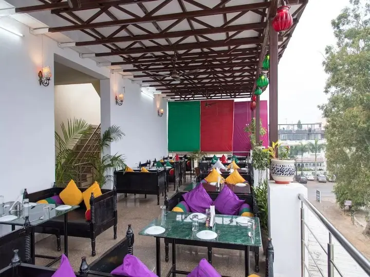 Удаипур: FabHotel Everest International