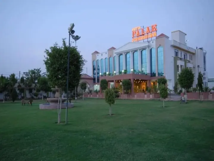 Джайпур: Hotel Palak Paradise