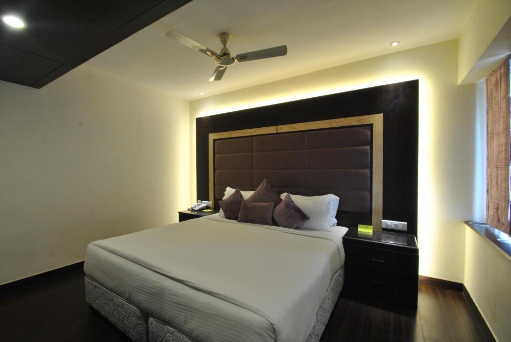 Канпур: Hotel Royal Cliff