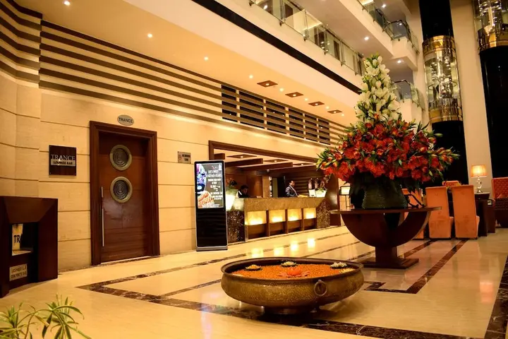 Канпур: Hotel Royal Cliff