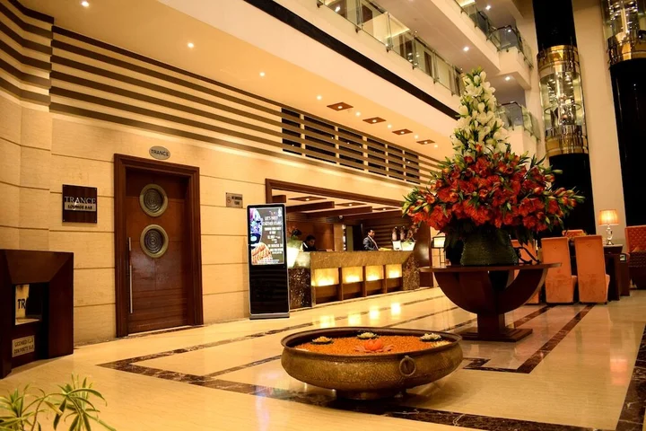 Канпур: Hotel Royal Cliff